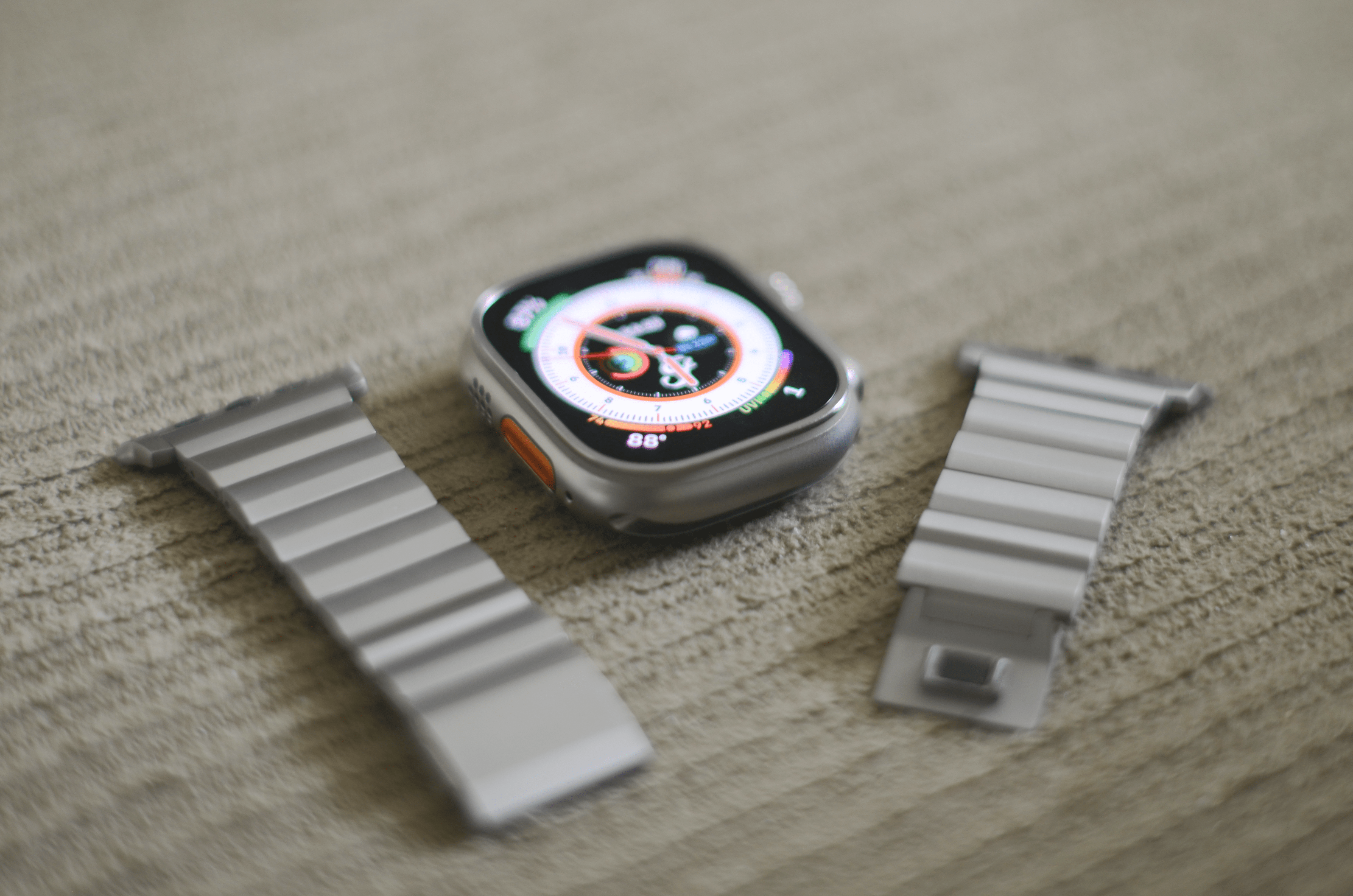 Титановый apple watch. Apple watch Ultra. Apple watch Ultra Titanium. Ремешок Nomad для Apple watch Ultra. Apple watch Ultra 2 титановый ремешок.
