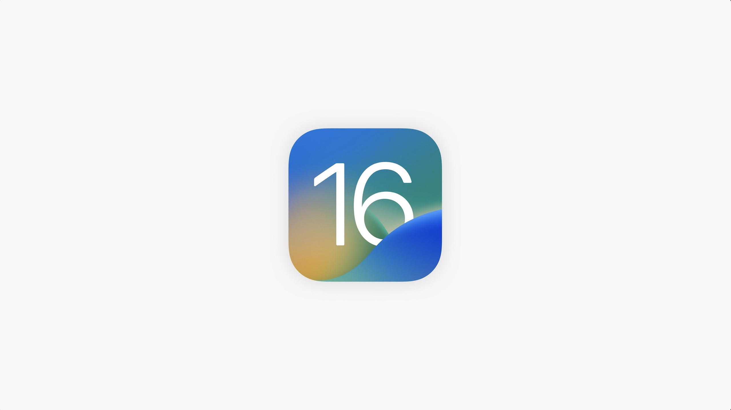 تم تعيين رمز iOS 16 على خلفية صلبة ذات لون رمادي فاتح