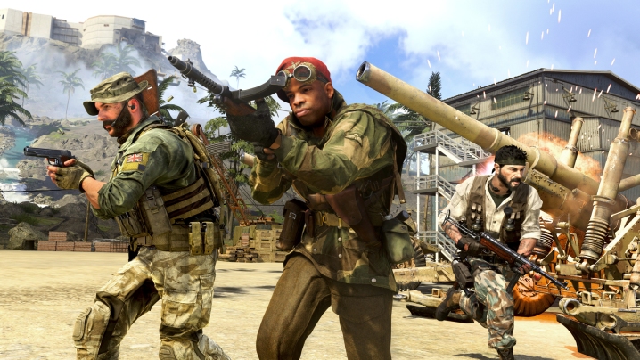 لقطة شاشة Call of Duty Warzone مكونة من 3 شخصيات تتجه نحو الكاميرا.